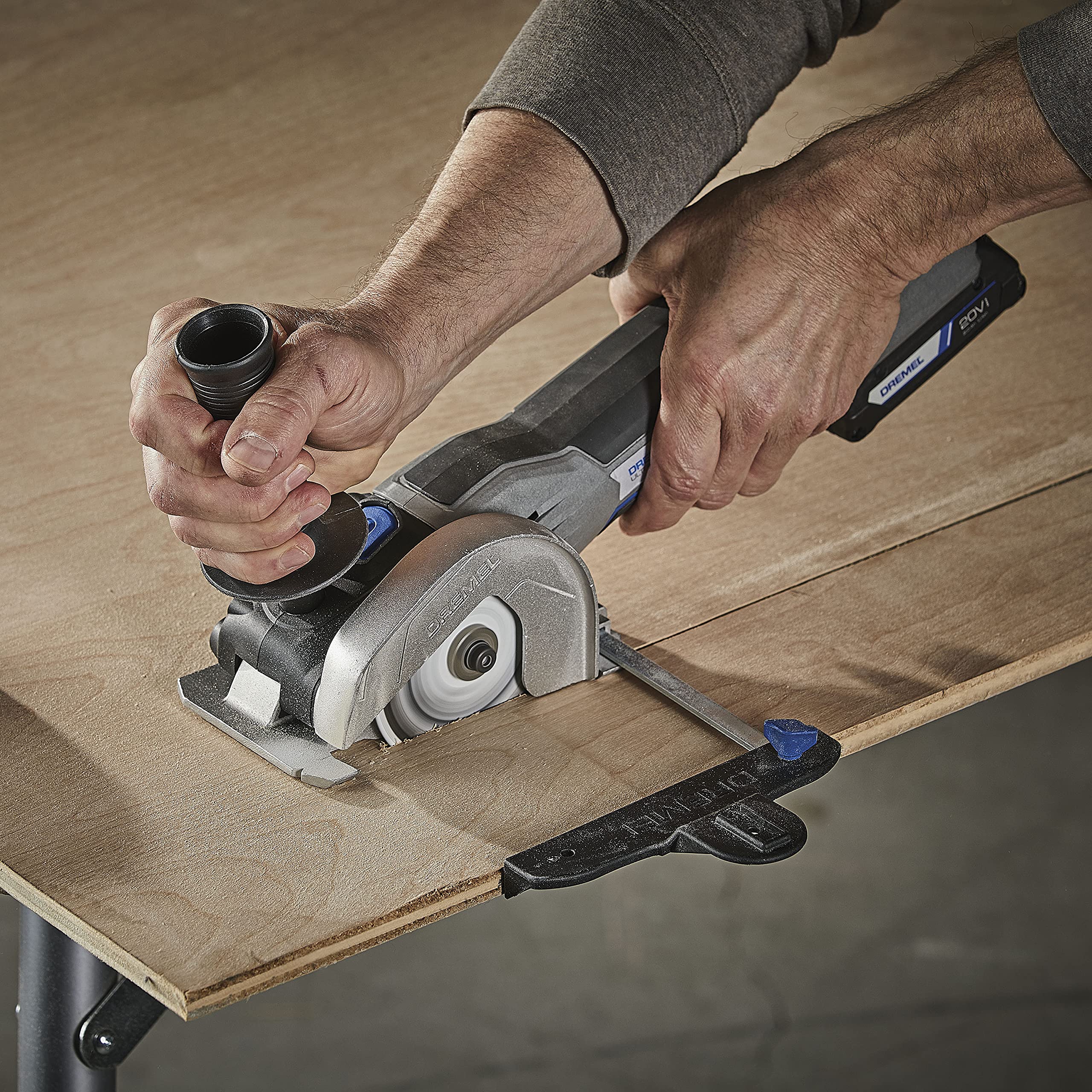 Dremel US20V-01 Compact Circular Saw Tool Kit with (1) 20V Battery, (3) Cutting Wheels & Storage Bag - 15,000 RPM - Ideal for Flush Cutting, Plunge Cutting and Surface Preparation - Image 4